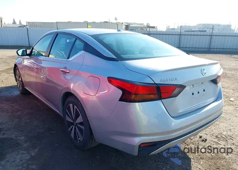 2021 Nissan Altima Sv Fwd z USA, uszkodzony, nr VIN 1N4BL4DV1MN334582